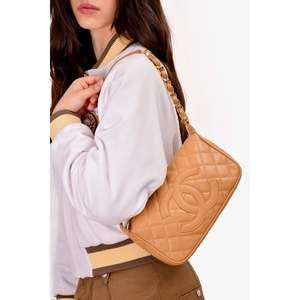 Pre-Loved Chanel™ Vintage Beige Caviar CC Chain Link Timeless Shoulder Bag